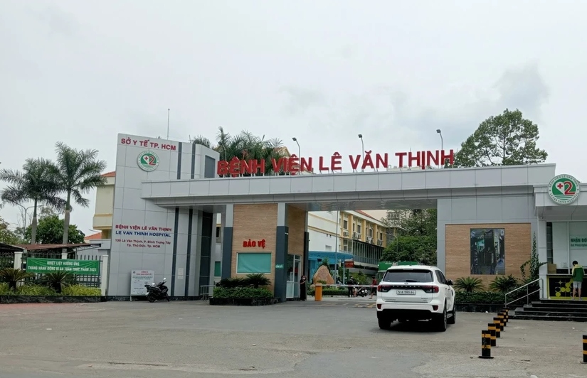 Ba nữ tạp vụ được đưa vào bệnh viện Lê Văn Thịnh cấp cứu trong tình trạng ngộ độc cần sa. Ảnh: TS
