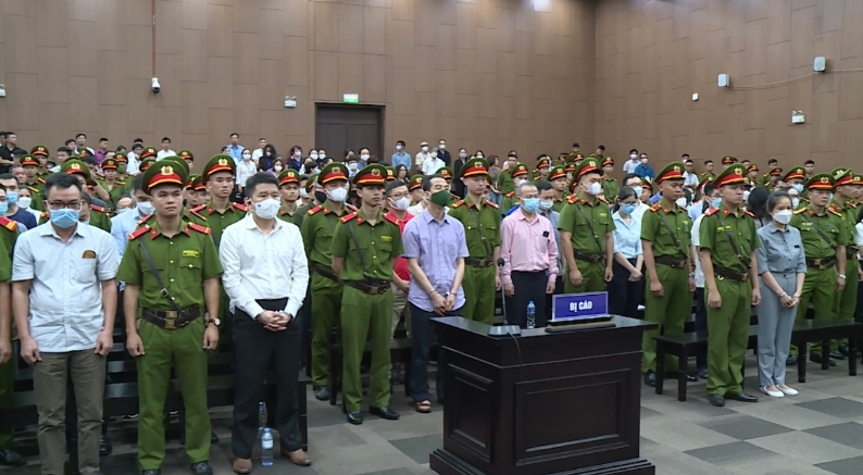 Phiên tòa sơ thẩm xét xử vụ án "chuyến bay giải cứu"