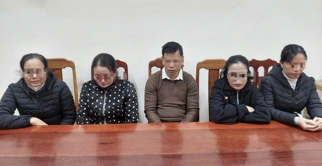 Các đối tượng tại cơ quan công an