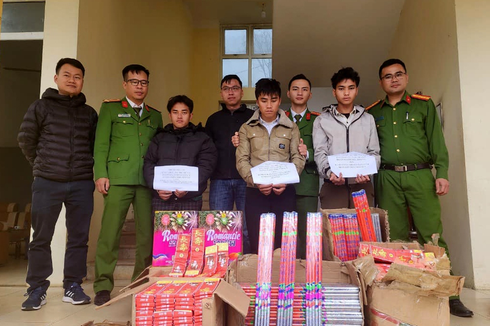 Các đối tượng trong đường dây nhập lậu pháo và sâm Trung Quốc bị lực lượng công an bắt giữ