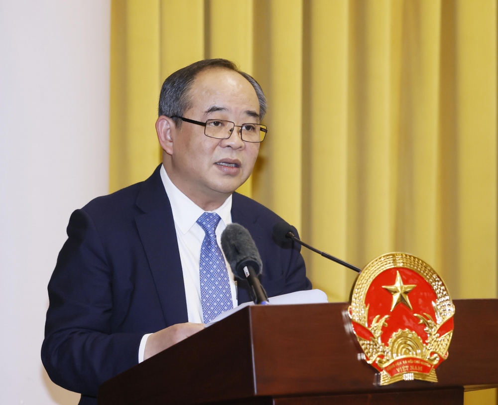 Chủ nhiệm Văn phòng Chủ tịch nước Lê Khánh Hải báo cáo tại hội nghị