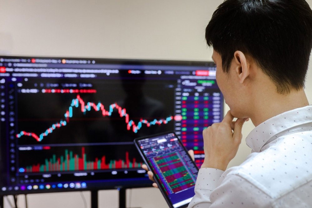VN-Index sẽ biến động trong vùng 1.320 – 1.330 điểm