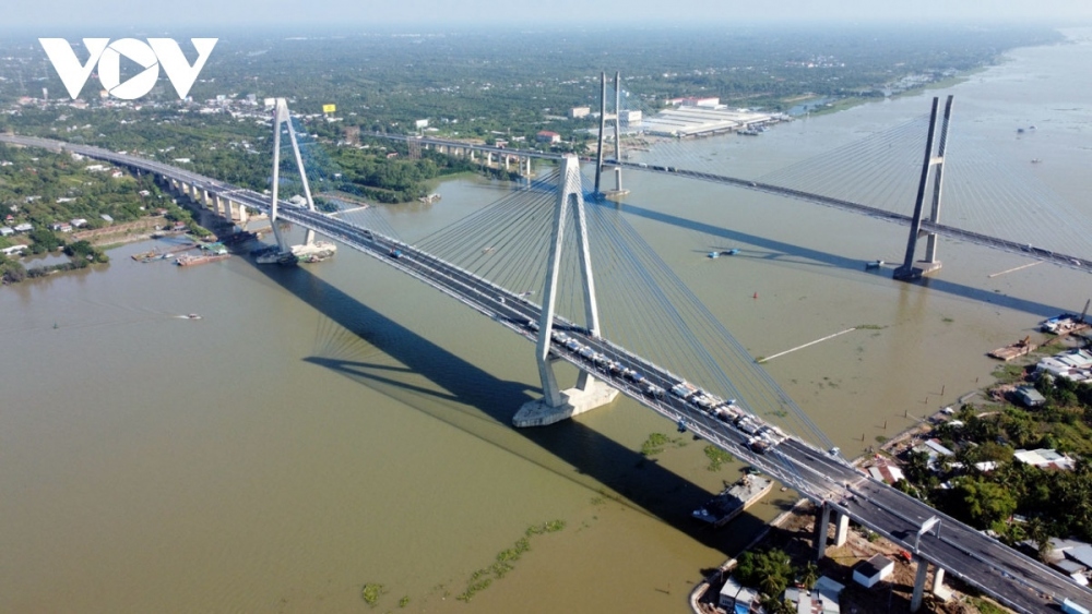 Cầu Mỹ Thuận 1 và cầu Mỹ Thuận 2 nhìn từ trên cao.