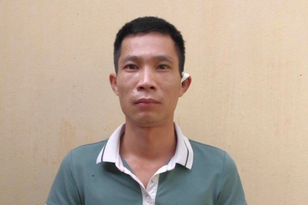 Nguyễn Duy Tuấn tại cơ quan công an. (Ảnh: Công an cung cấp)
