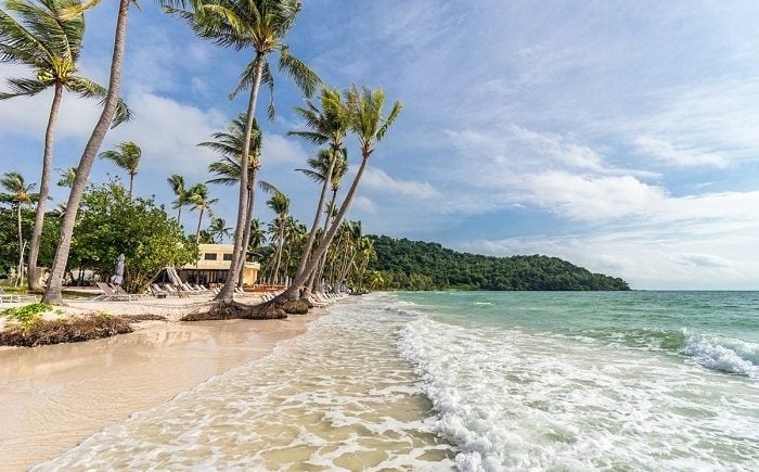 Người dân cần cảnh giác, tìm hiểu kỹ thông tin khi lựa chọn các gói du lịch, nên lựa chọn dịch vụ đặt tour, đặt phòng, đặt vé máy bay của những công ty uy tín hoặc qua các App du lịch (ứng dụng du lịch).