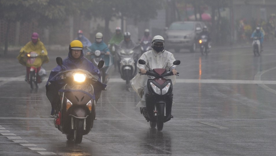 Khu vực Hà Nội có mưa nhỏ, trưa chiều hửng nắng