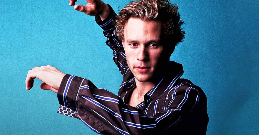 Heath Ledger được nhiều khán giả nhớ đến với vai diễn Joker trong The Dark Knight của Christopher Nolan. Năm 2008, nam diễn viên được người quản gia phát hiện đã chết lâm sàng trên giường. Các bác sĩ sau đó đã không thể cứu được anh. Nhân viên pháp y kết luận, anh tử vong do ngộ độc bởi tác động của 6 loại thuốc gây nghiện khác nhau kết hợp lại.