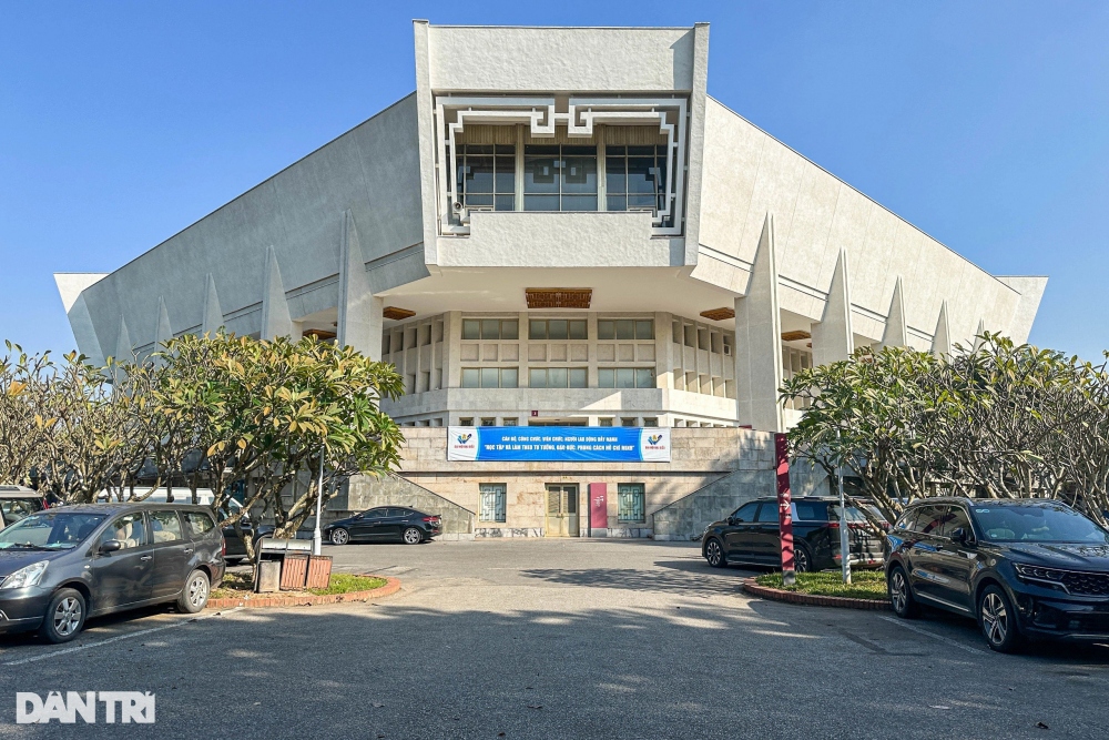 Bảo tàng Hồ Chí Minh (số 19 Ngọc Hà, phường Đội Cấn, quận Ba Đình, Hà Nội) là nơi lưu giữ, trưng bày nhiều hiện vật, tư liệu quý về cuộc đời của Bác Hồ.