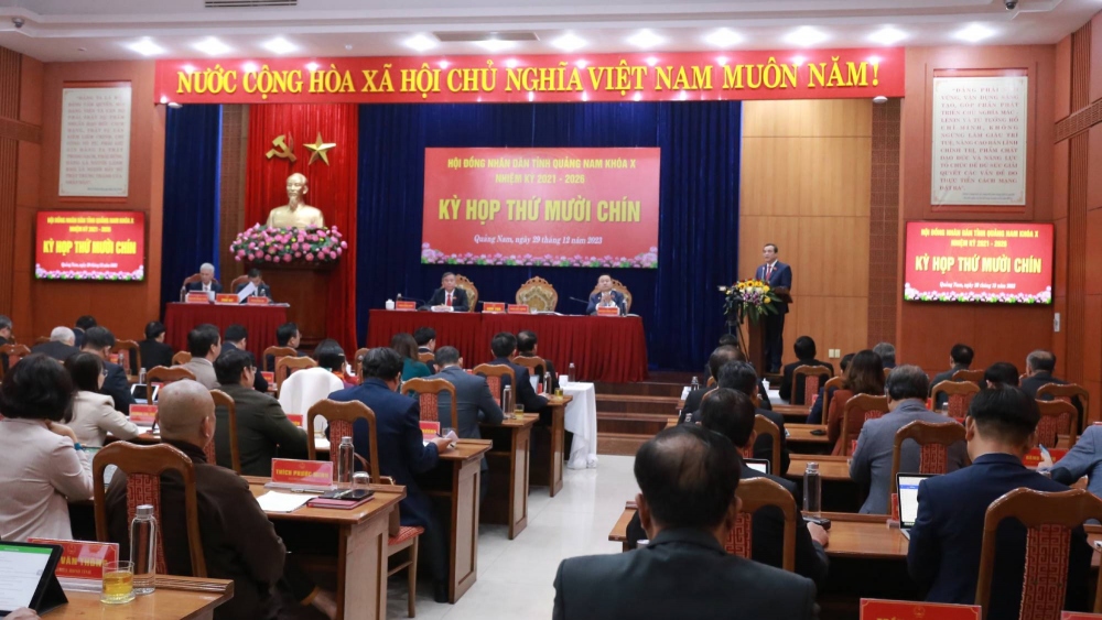 Quang cảnh kỳ họp.