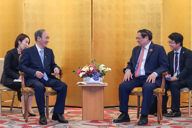 Trong không khí thân tình, Thủ tướng Chính phủ Phạm Minh Chính chân thành cảm ơn những tình cảm tốt đẹp Ngài Suga Yoshihide đã dành cho Việt Nam. Ảnh: VGP/Nhật Bắc