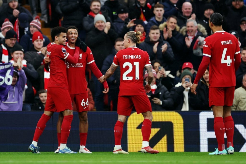 Liverpool vượt lên ở phút 20 (Ảnh: Getty)