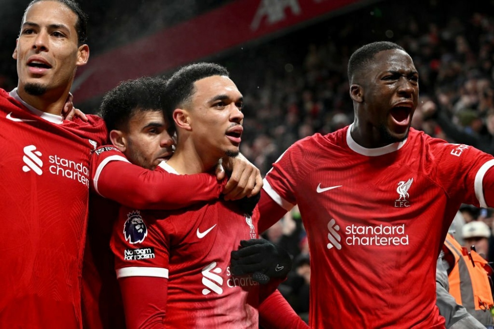 Alexander-Arnold giúp Liverpool hoàn tất cuộc lội ngược dòng ngoạn mục (Ảnh: Getty)