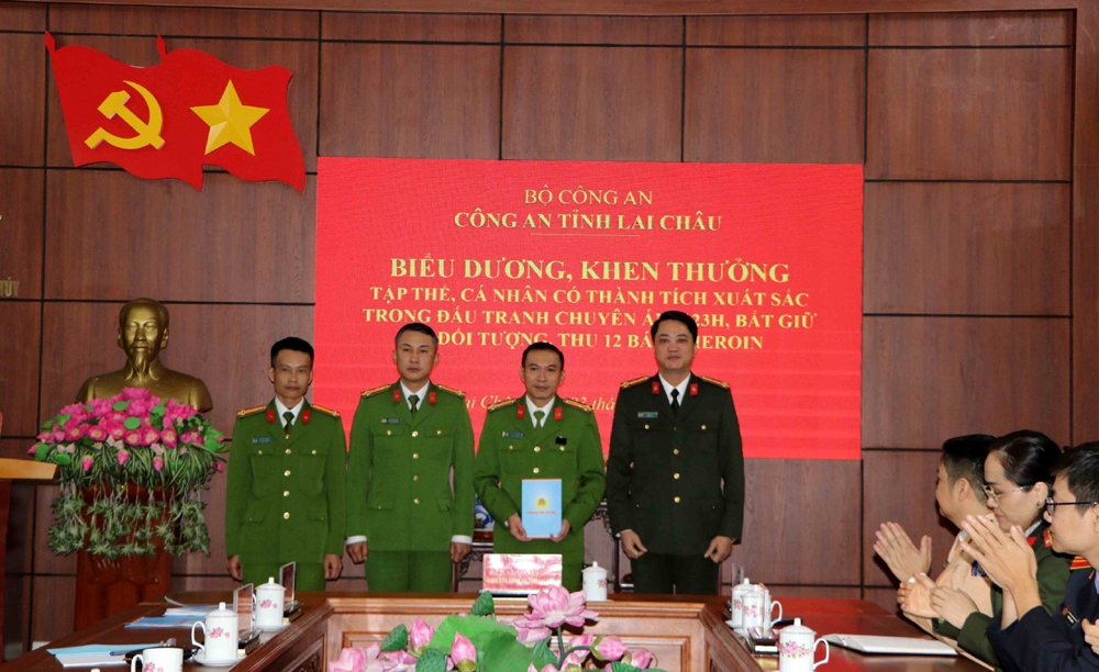 Lãnh đạo Công an tỉnh Lai Châu biểu dương, khen thưởng Ban chuyên án