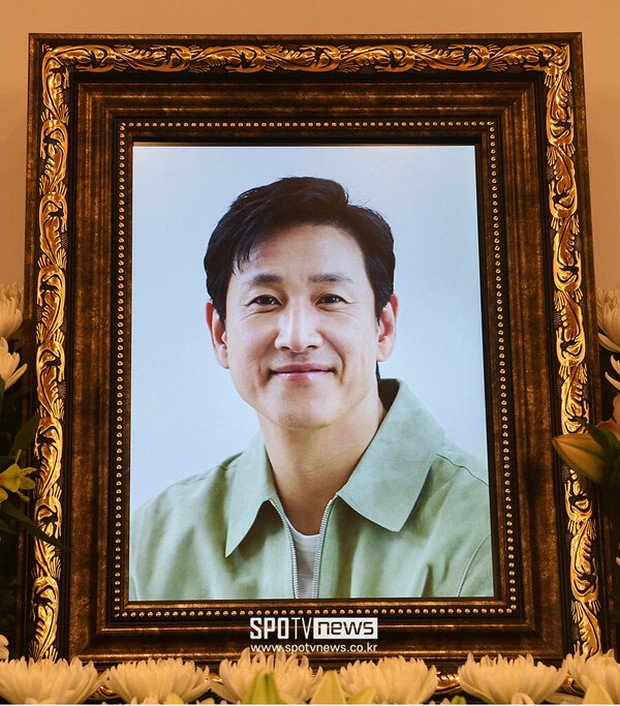 Vĩnh biệt Lee Sun Kyun. Mong anh an nghỉ!