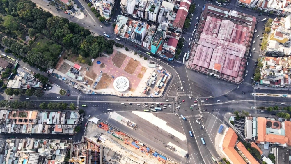 13 đoạn đường quanh ga Metro Bến Thành cấm xe lưu thông tổng cộng 18 ngày.