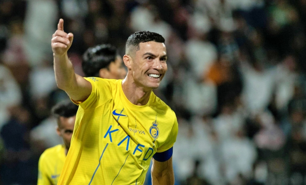 Ronaldo cán mốc 50 bàn thắng trong năm 2023 (Ảnh: Getty).