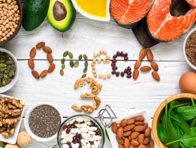 Cá béo giàu Omega-3: Các loại cá giàu axit béo omega-3 không chỉ mang đến cho bữa ăn của bạn thêm hương vị mà còn giúp giảm mỡ trong gan. Axit béo omega-3 không chỉ tăng cường sức khỏe tim mạch tổng thể mà còn đảm bảo gan khỏe mạnh.