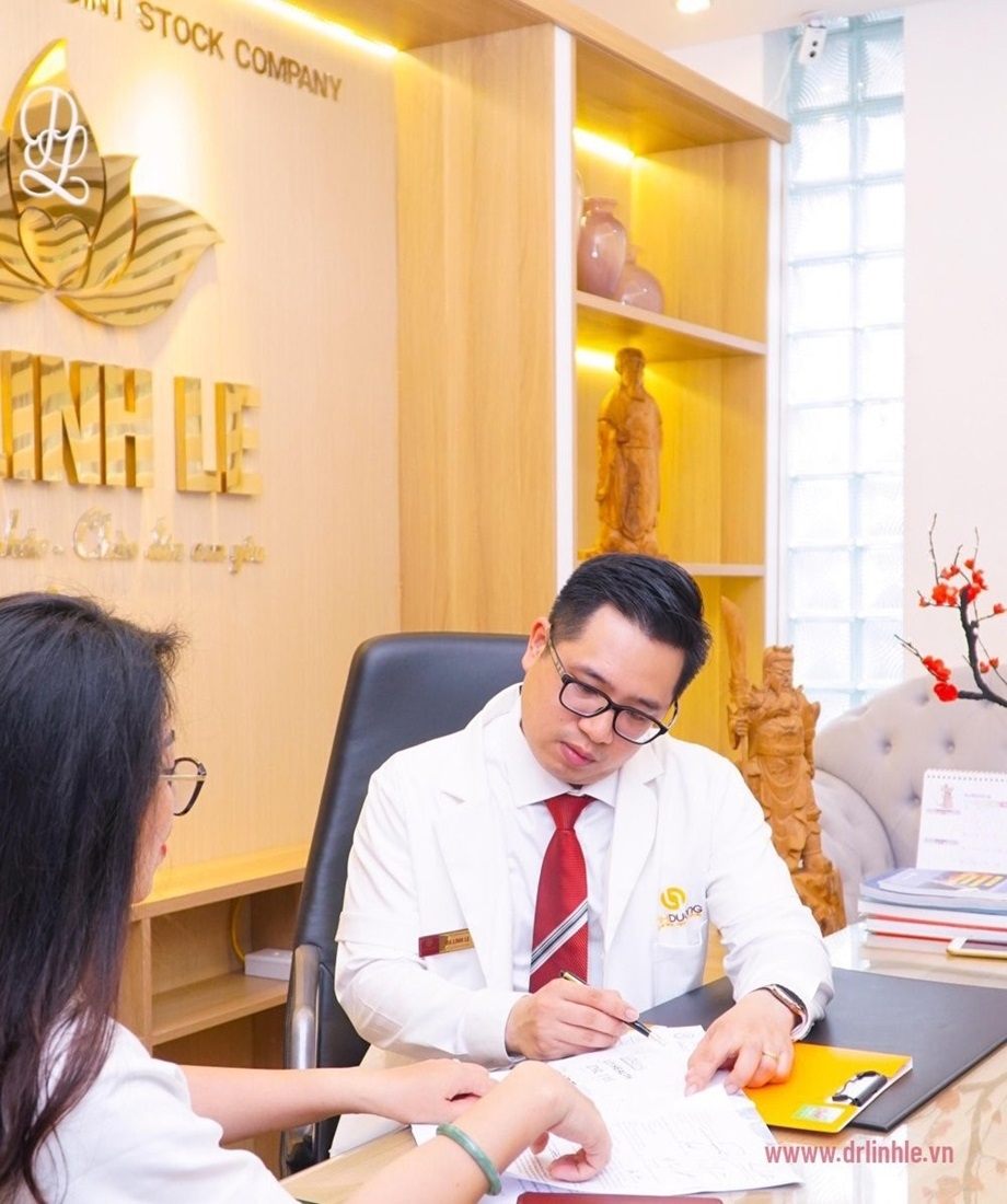 Ths. BS Lê Phúc Linh đã có trên 10 năm kinh nghiệm về tư vấn, khám và điều trị vô sinh hiếm muộn. Cứu giúp được nhiều gia đình hiếm muộn.