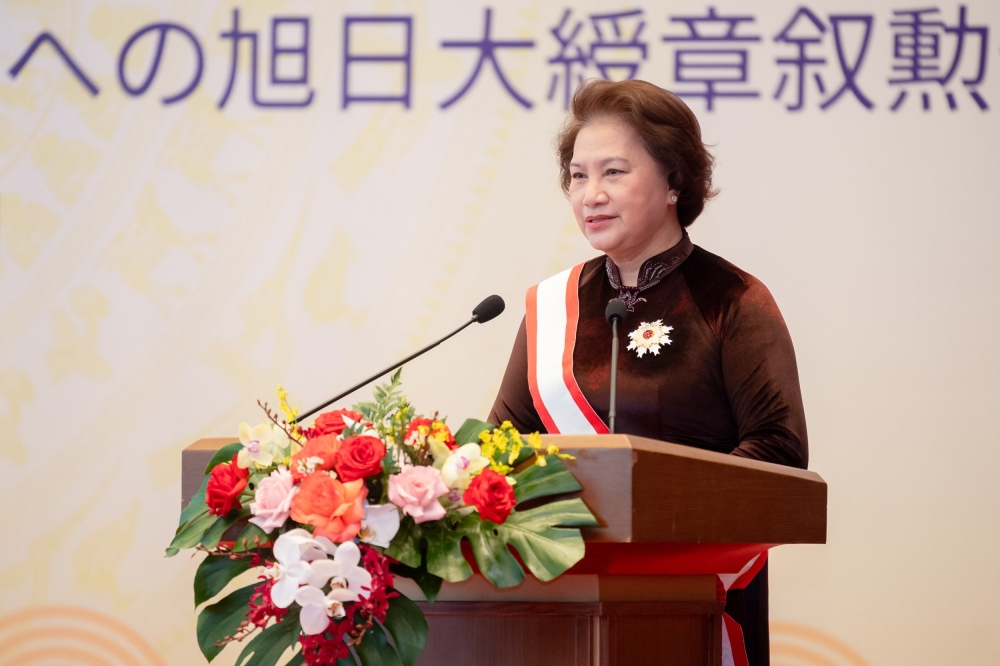 Nguyên Chủ tịch Quốc hội Nguyễn Thị Kim Ngân Bày bày tỏ xúc động, vinh dự và tự hào được đón nhận Huân chương Mặt trời mọc hạng nhất Đại Thập tự của Nhà Vua và Chính phủ Nhật Bản trao tặng