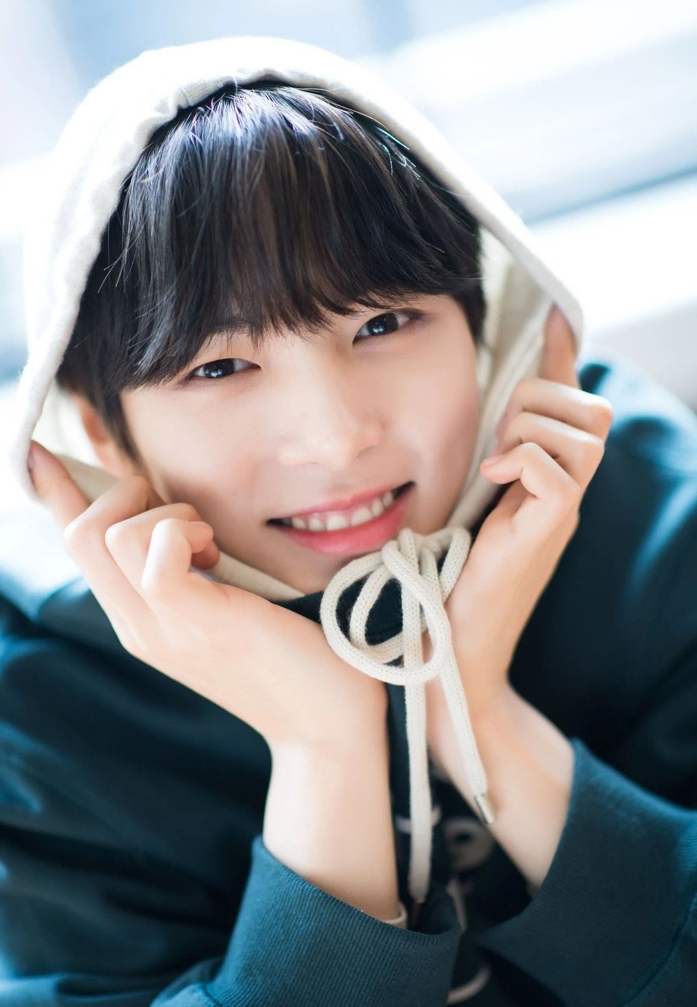 Giọng ca của MONSTA X Minhyuk nhập ngũ vào ngày 4/4/2023. Ngày xuất ngũ của anh được ấn định là ngày 3/10/2024.