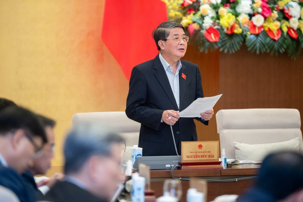 Phó Chủ tịch Quốc hội Nguyễn Đức Hải điều hành phiên làm việc