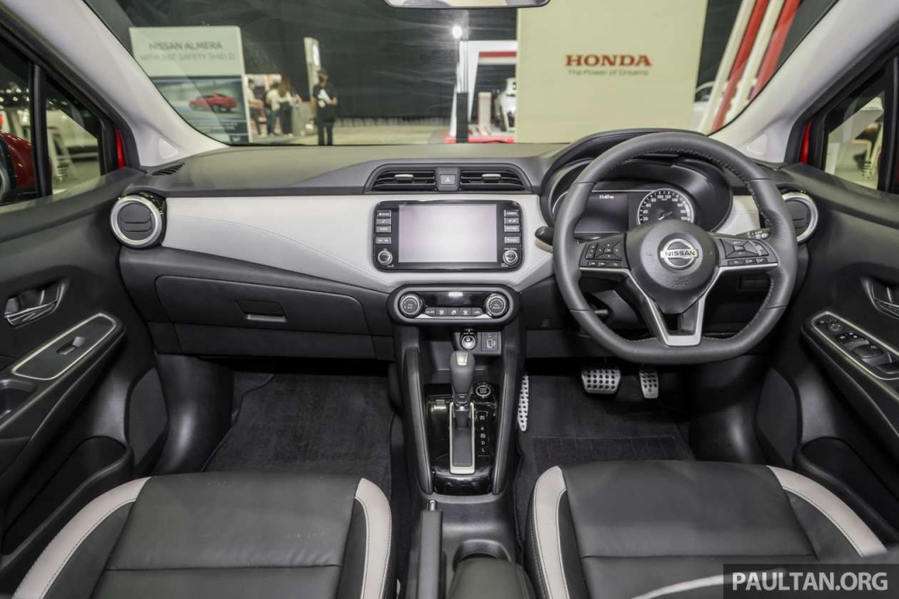 Nội thất của Nissan Almera Kuro Edition 2024 không quá nhiều khác biệt với các phiên bản khác