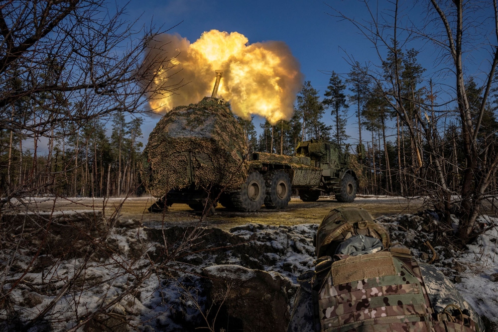 Lựu pháo tự hành Archer do Thụy Điển sản xuất được quân đội Ukraine khai hỏa ở Donetsk. Ảnh: Reuters