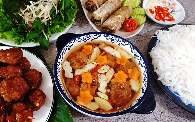 Bún chả là món được nhiều thực khách ưa chuộng