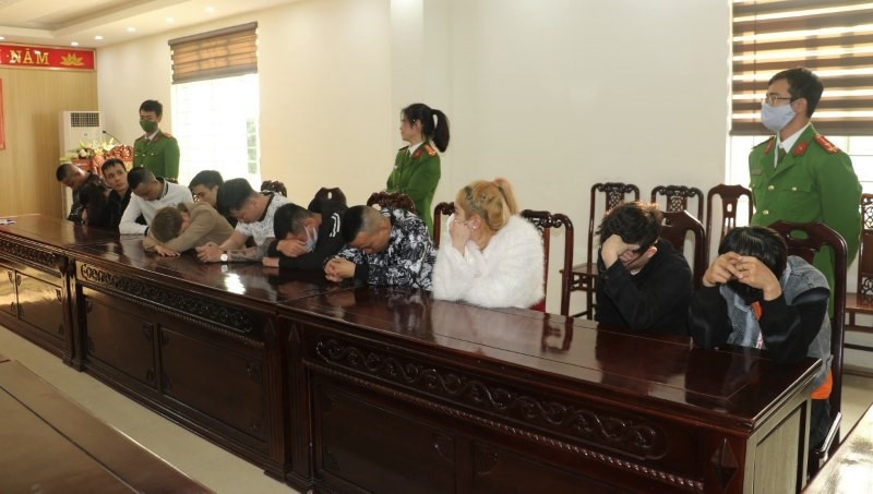 Các đối tượng tại cơ quan điều tra.
