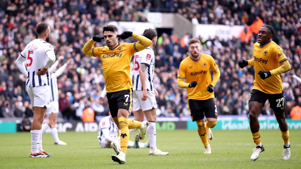 Wolves thắng West Brom 2-0 để tiến vào vòng 5 FA Cup. (Ảnh: Getty)