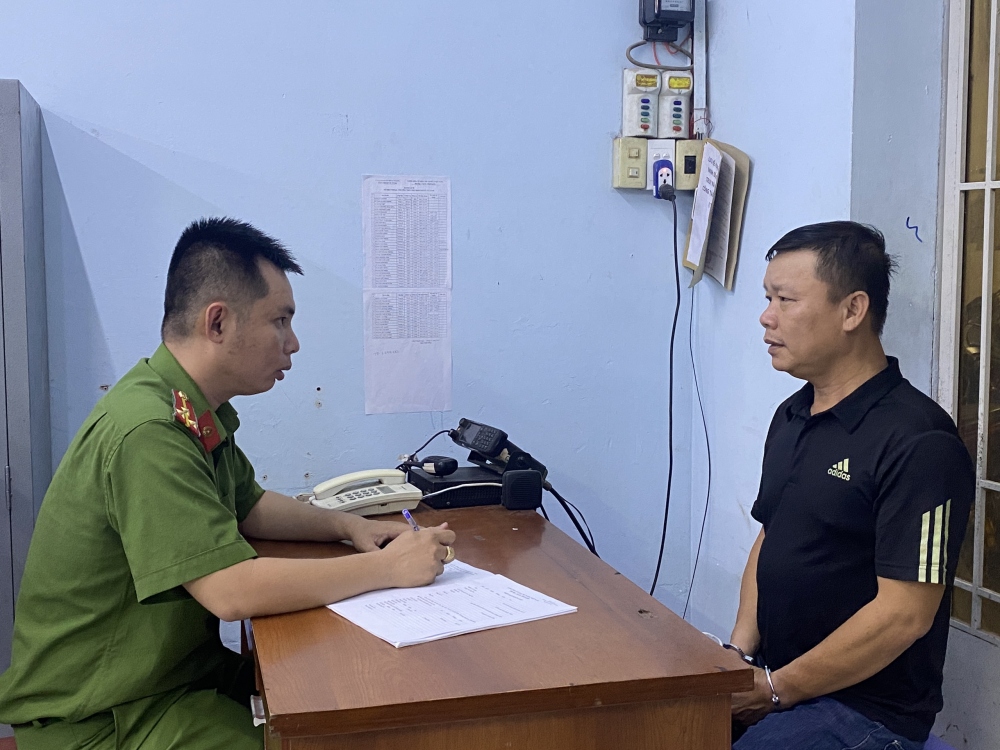 Bị can Hà Quốc Huy tại cơ quan công an (Ảnh: Công an cung cấp)