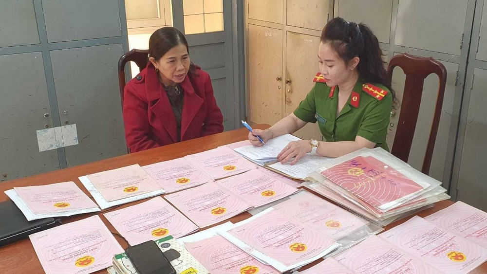 Đối tượng Vân tại cơ quan công an.