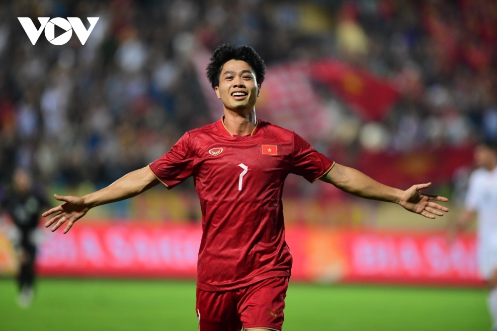 Công Phượng dành nhiều lời "có cánh" cho HLV Troussier