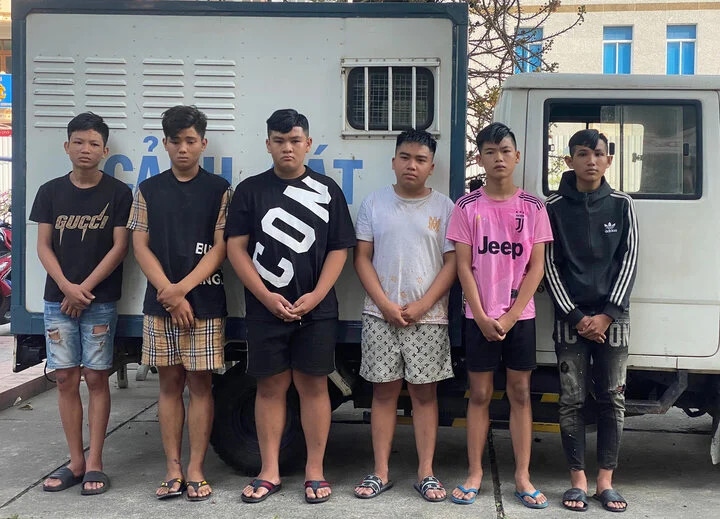 Nhóm cướp giật tài sản tại các cửa hàng tiện lợi ở TP.HCM.