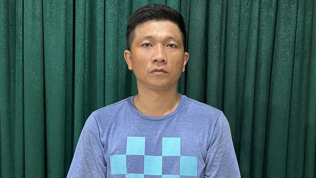 Võ Hữu Nhân tại cơ quan công an. Ảnh: A.X.