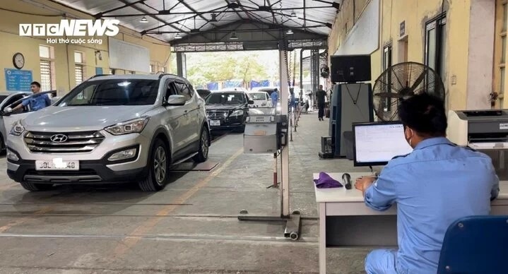 Mỗi ngày, trung tâm đăng kiểm 29.03V hoạt động hết công suất sẽ kiểm định được khoảng 170-180 xe