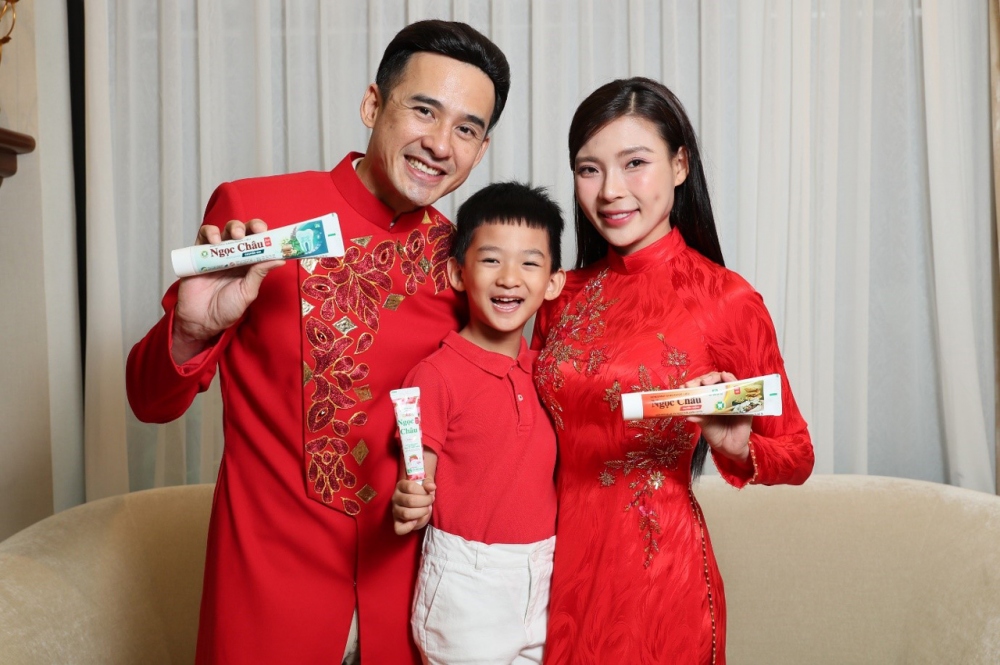 Bộ sản phẩm chăm sóc răng miệng từ thương hiệu Ngọc Châu
được gia đình diễn viên Thuý Diễm tin chọn