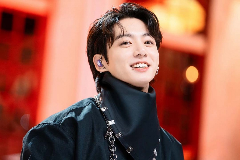 Jungkook (BTS) lập loạt thành tích “vô tiền khoáng hậu” trong năm 2023