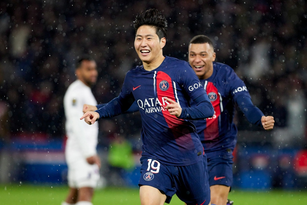 Lee Kang In và Mbappe ghi bàn cho PSG (Ảnh: Getty)