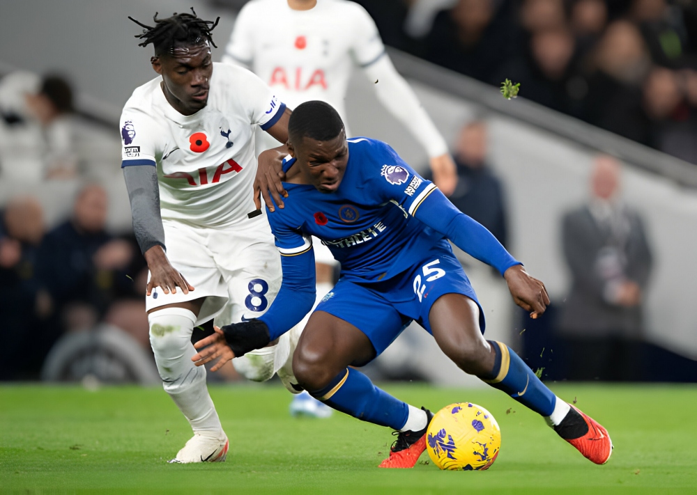 Tottenham so tài với Chelsea ở FA Cup 2023/2024 (Ảnh: Getty).