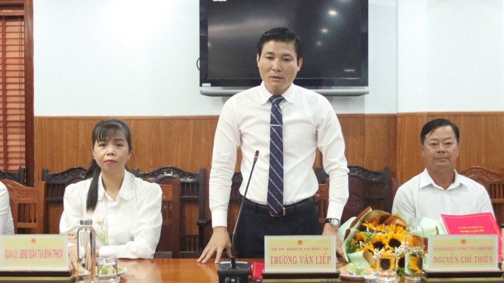 Ông Trương Văn Liếp, Giám đốc Sở KH&amp;ĐT tỉnh Long An phát biểu tại buổi lễ. Ảnh Nguyễn Quang