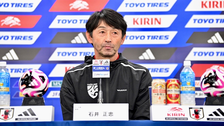 HLV Masatada Ishii của ĐT Thái Lan. (Ảnh: Getty)