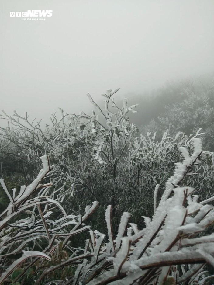 A severe cold spell has been hitting the northern and north-central regions since January 22, with the weather event bringing sub-zero temperatures to some places and causing frost to occur in high mountainous areas, with the cold predicted to last until January 27.