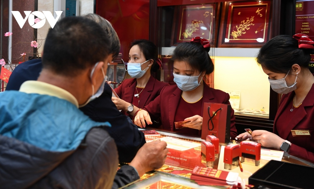 Giá vàng trong nước biến động mạnh trong thời gian gần đây. (Ảnh minh họa)