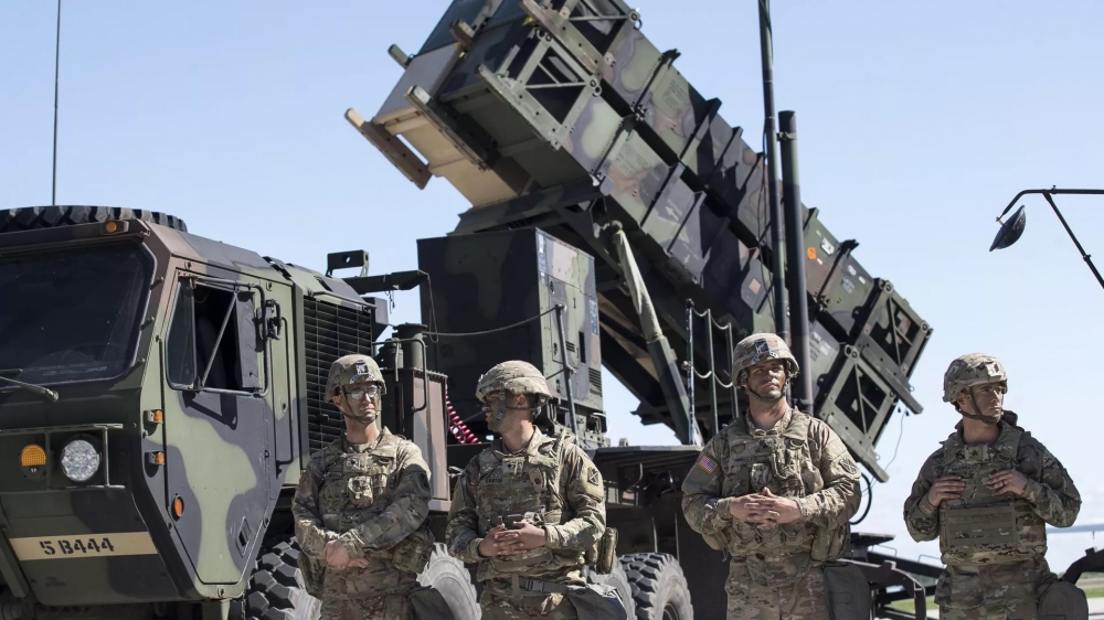 Các thành viên NATO ở châu Âu đã ký hợp đồng mua tới 1.000 tên lửa Patriot để tăng cường sức mạnh phòng không. Ảnh: AP