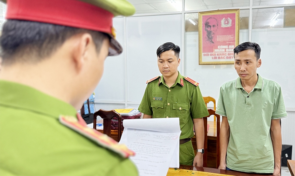 Đối tượng Nguyễn Tấn Đạt