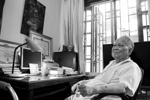 Nhà văn Hồ Phương ghi dấu ấn trong lòng độc giả nhiều thế hệ nhờ tác phẩm "Cỏ non." (Ảnh tư liệu)