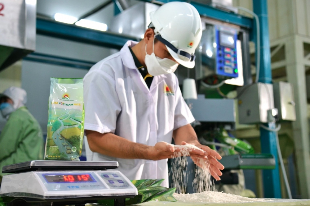Năm 2023, dù doanh thu tăng mạnh nhưng lãi ròng của Lộc Trời vẫn đi lùi. Ảnh: LTG.