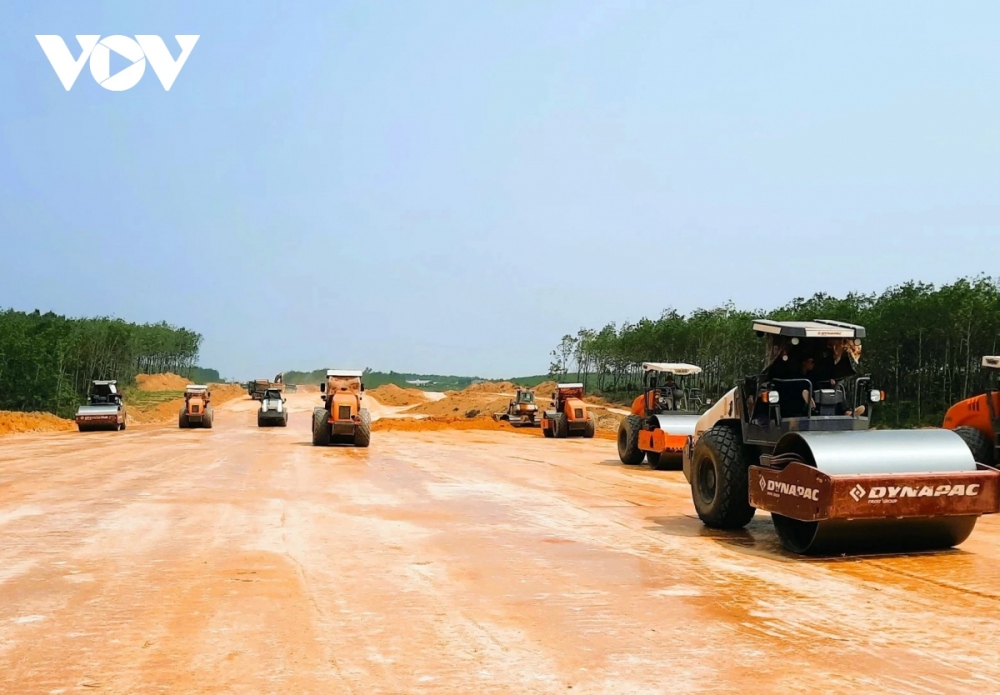 Các đơn vị thi công Dự án cao tốc Bắc-Nam đoạn đã bàn giao mặt bằng