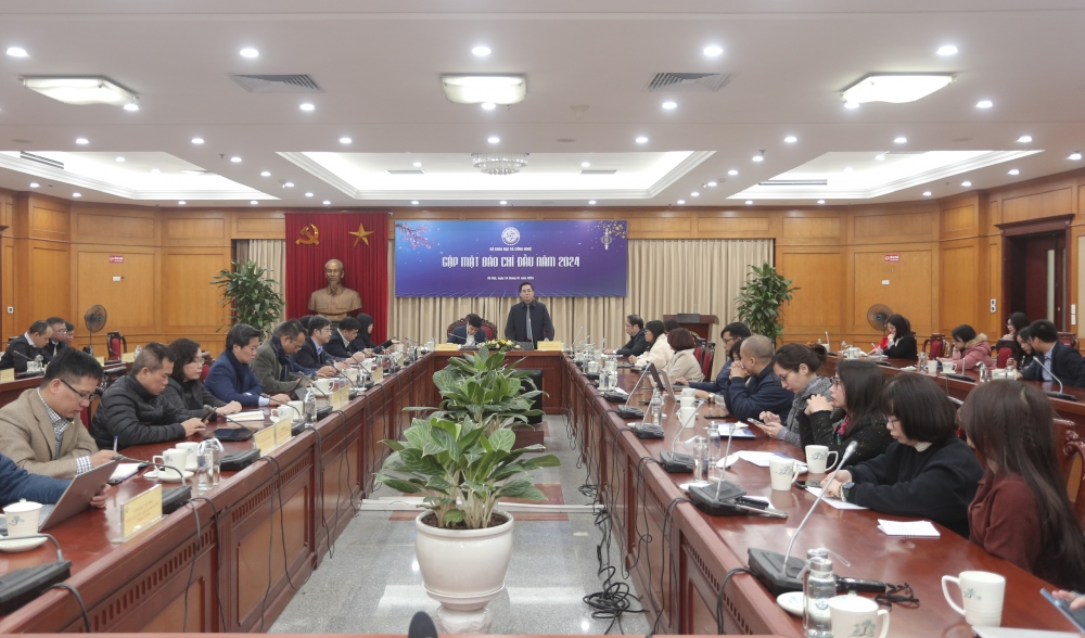 Toàn cảnh buổi họp báo